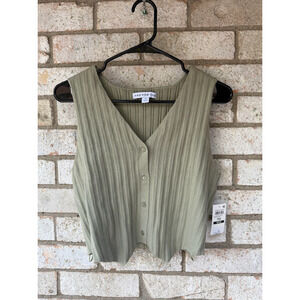 And Now This Women’s Petite Herbal Sage Vest Size Medium NWT